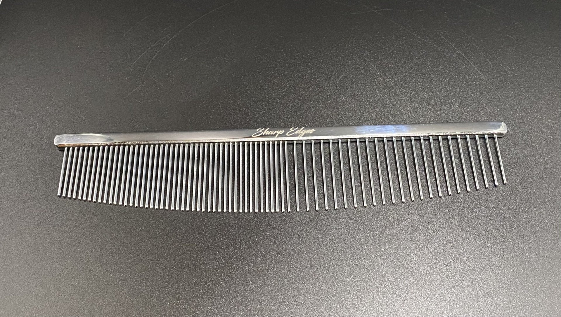 Half moon comb